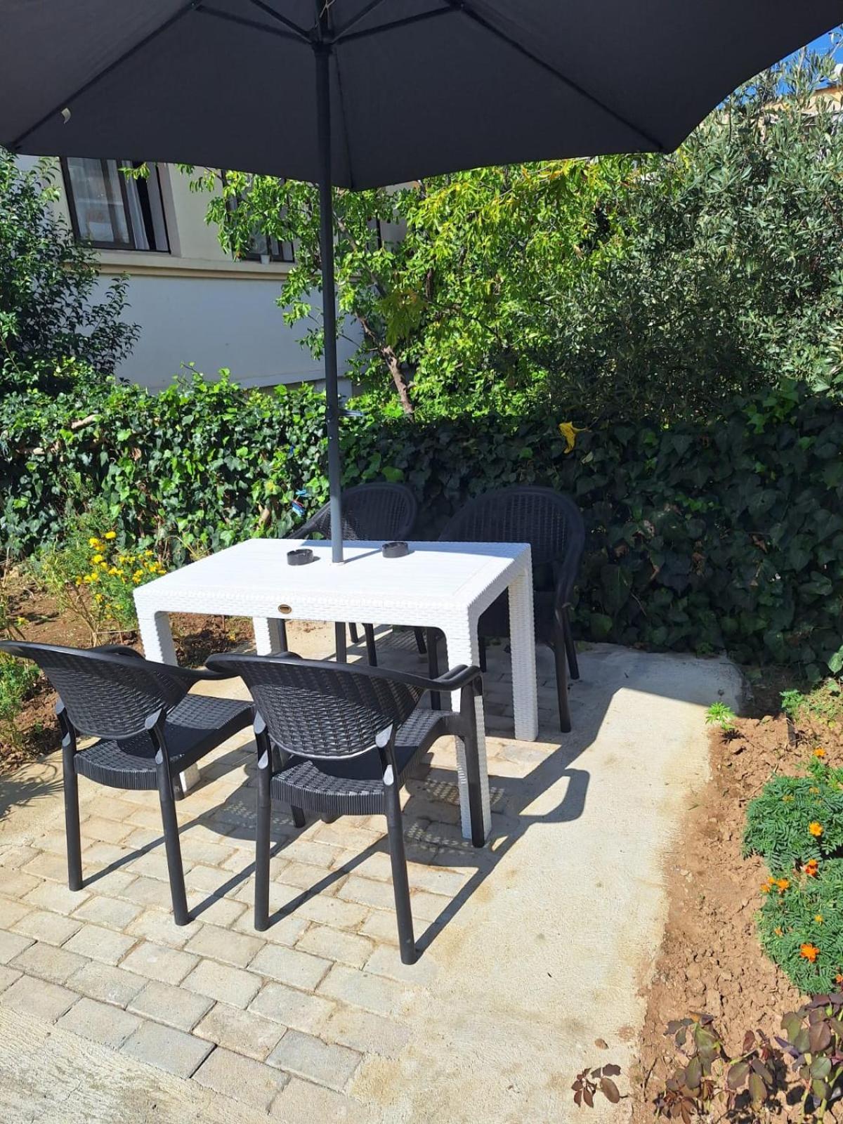 Grace Apartment City Center Tirana Exterior photo